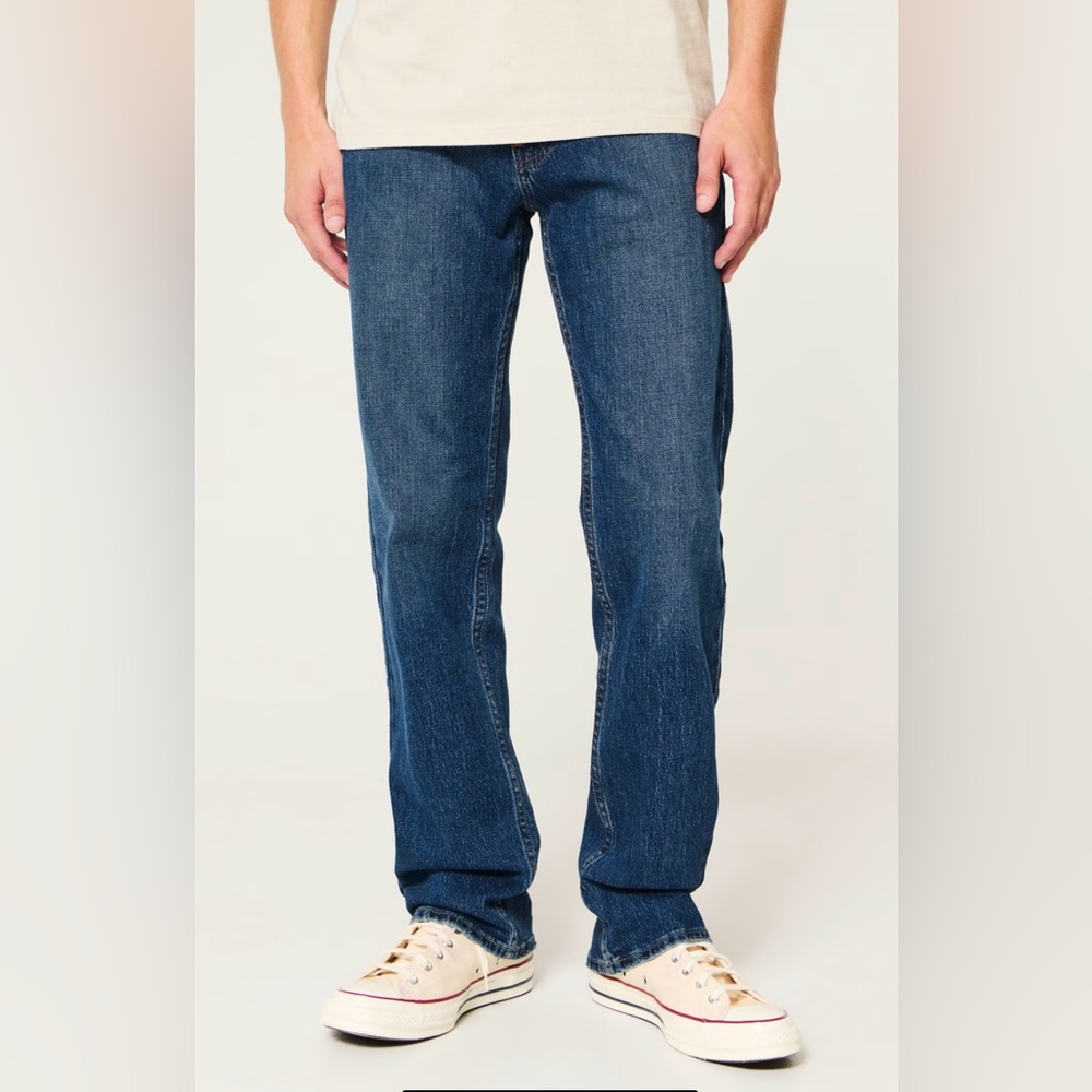 Hollister Men’s Button Fly Straight Leg Jeans. Size 32x32.